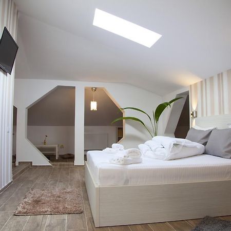 Hotel Nova Residence Popesti-Leordeni Habitación foto